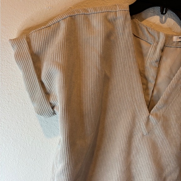 Madewell Ribbed V-Neck Top in Light cream - Picture 3 of 7